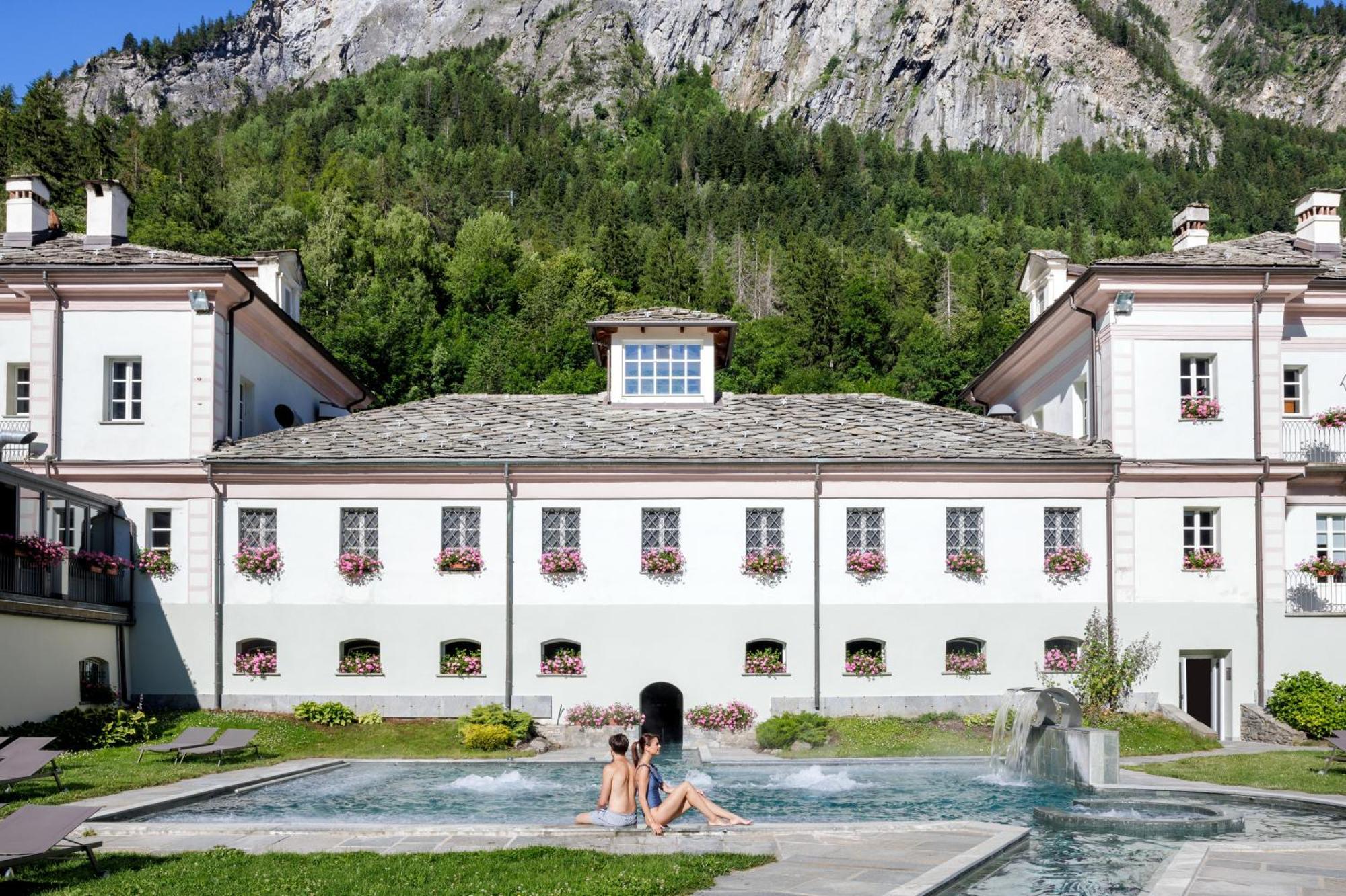 Hotel Qc Termemontebianco Pré-Saint-Didier Exteriér fotografie